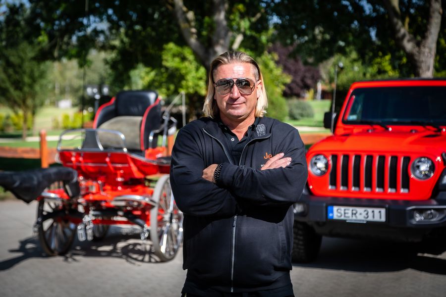 Jeep nagyköveti klip