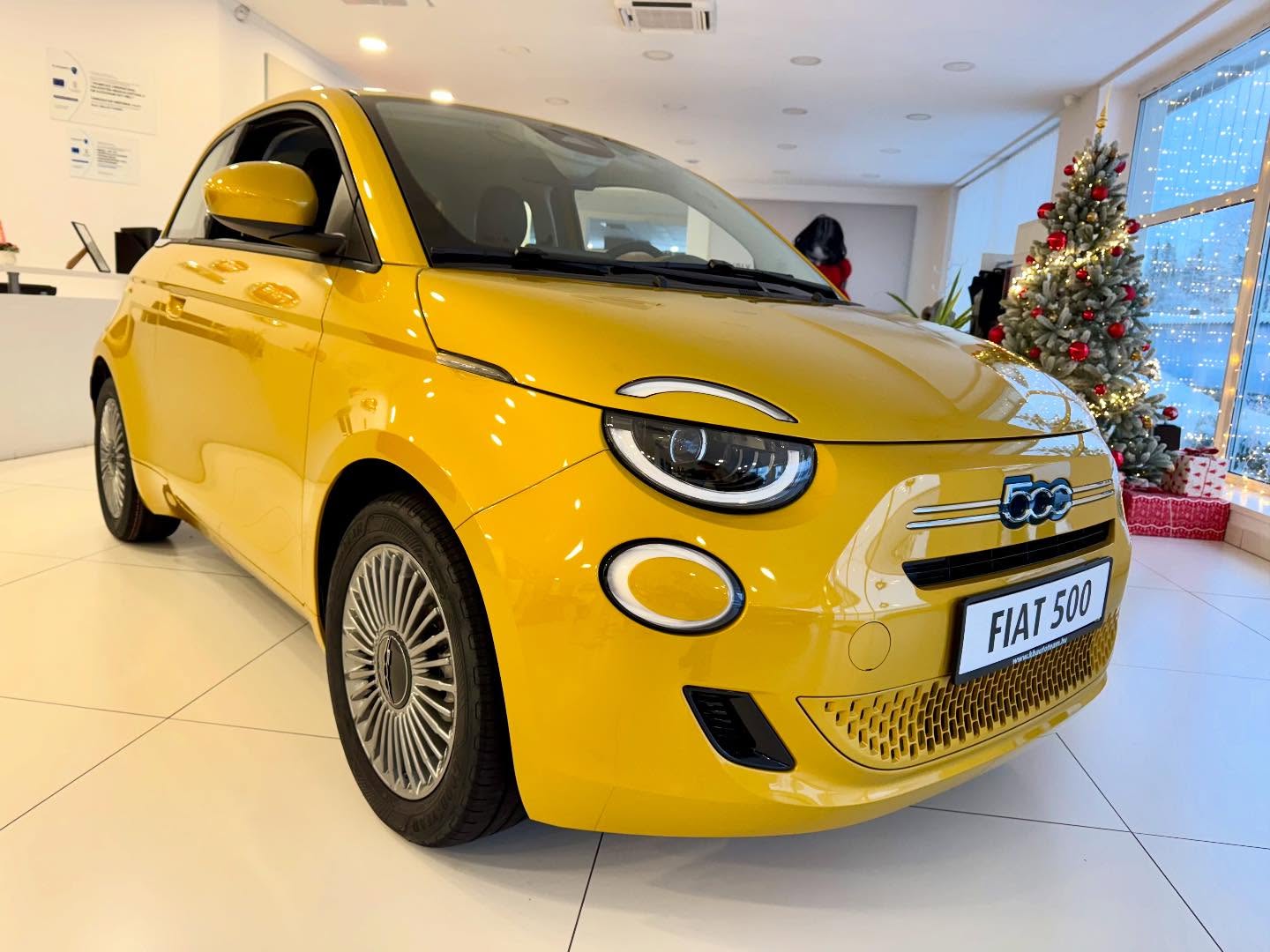 Megérkezett a szalonba a Fiat 500 Hybrid Torino Edition!