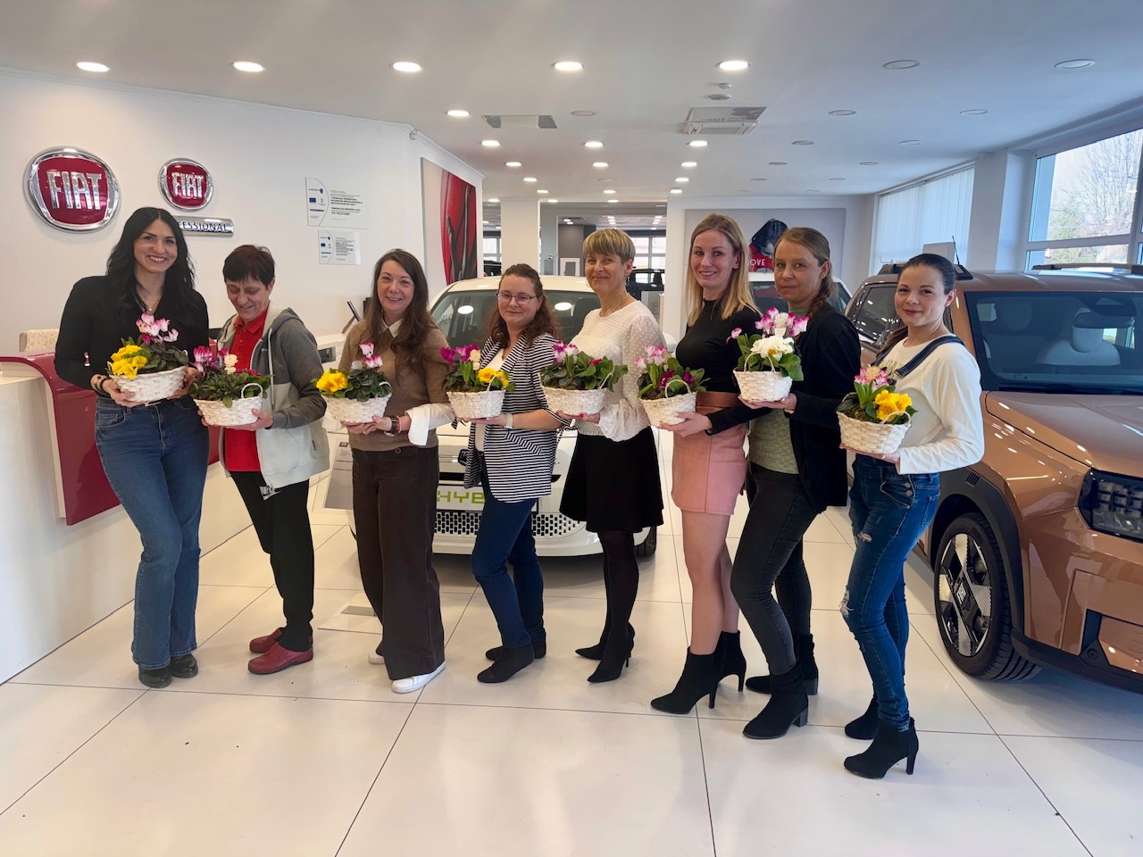 Nőnapi ünneplés a KB Autoteamnél